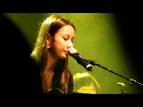 101203 Lee Hyori @ The Present 《umbrella》 # 2