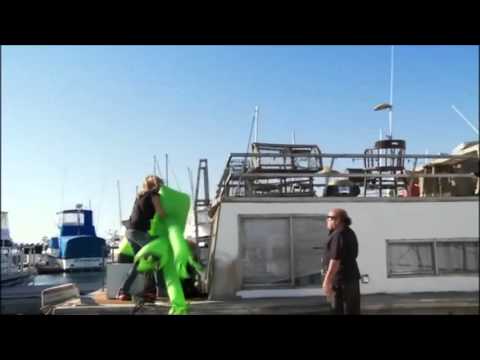 Always Sunny, Dance off w/ Sweet Dee and inflatable tube man