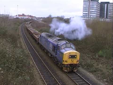 37379 Salford Crescent 7L43 1300 Salford Crescent - Guide Bridge 25 December 2000