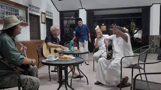 Download lagu Kembang Pete - Iwan Fals dan Gus Muwafiq mp3 Download lagu Kembang Pete - Iwan Fals dan Gus Muwafiq mp3