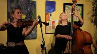 Paris la Nuit - Django's Castle (Manoir de mes rêves)