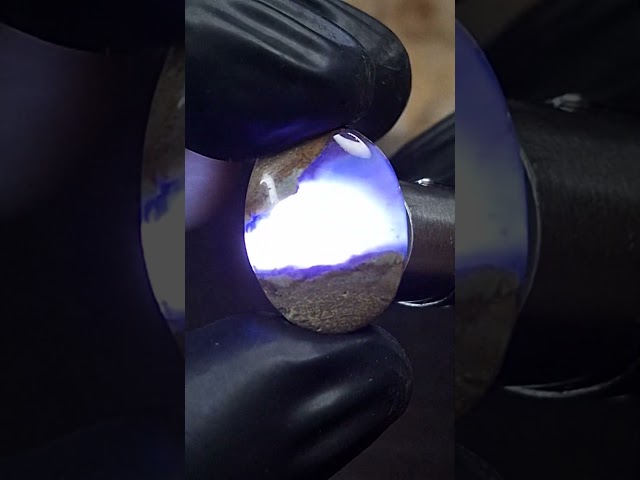 حجر عقيق خرائطي بنفسجي يماني طبيعي