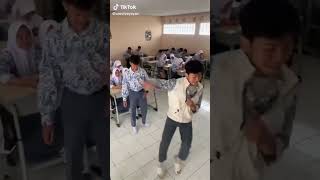 Download lagu Joget viral #komen#subscribe ya guys mp3 Download lagu Joget viral #komen#subscribe ya guys mp3