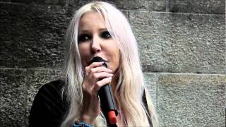 Ivana Spagna presentazione biografia a Como - Boom del successo.wmv