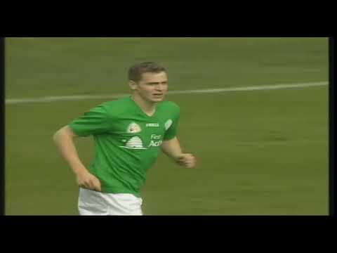 Gaelic footballers take on Australian Rules players in the International Rules Series in Dublin 1998