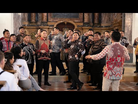 The Glory Train (Robert S. Cohen) by North Sulawesi GMIM Male Choir (NSGMC) - Florence, Italy, 2023