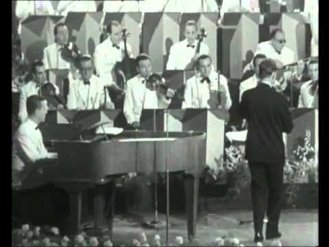 Eurovision 1956   Switzerland   Lys Assia   Refrain HQ SUBTITLED