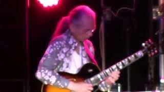 Steve Howe - Yours is no disgrace - guitar riff (live)
