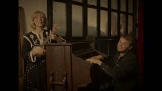 Divorce – “Checking Out”