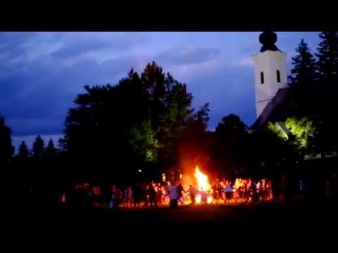 Szenna 2014 Tűzugrás (Jumping over the Fire)