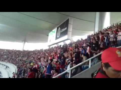 "La hinchada del Guadalajara vs tigres" Barra: La Irreverente &bull; Club: Chivas Guadalajara
