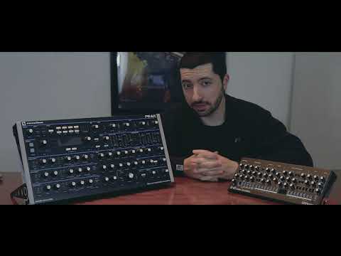 Novation Peak Stand