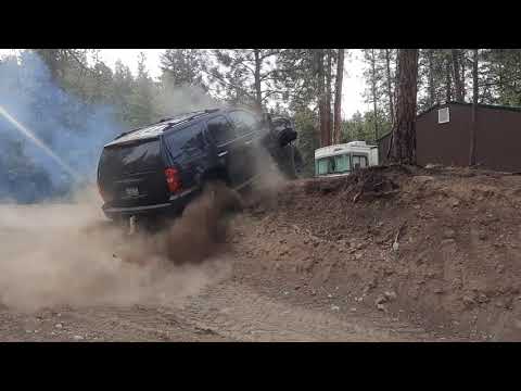 putting rough country 7.5" suspension lift & 3" body lift to the test