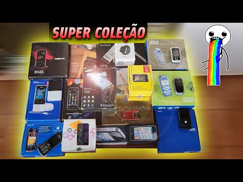 Mostrando A Coleção De Celulares Antigos Com Raridades