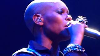 Skunk Anansie - Brazen (Weep) - Hackney Empire, London - March 2014