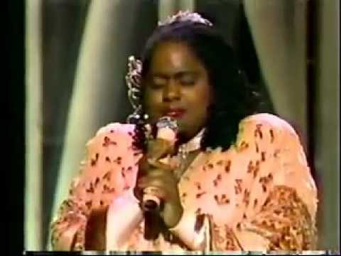 Jennifer Holliday - The Way He Makes Me Feel (LIVE)