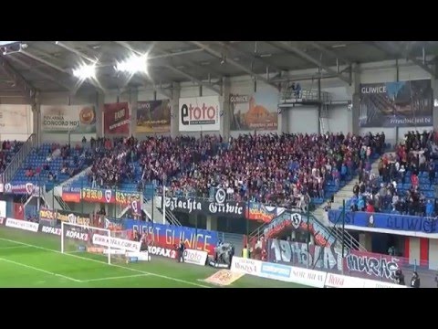 Kibice (i spiker) Piasta Gliwice na meczu z Lechią Gdańsk