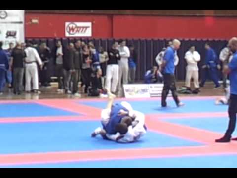 BJJ Hungarian Open 2013 blue belt -76kg 01