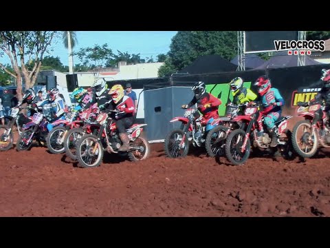 Disputa Intensa até a última volta na corrida da categoria Cadete 230cc na Copa MS de Velocross