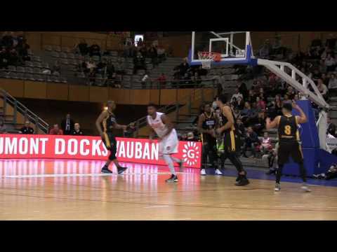 L'action du match STB - Fos/Mer