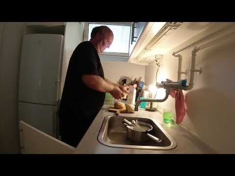 MongoTV_3291 - English Vlog_0167 - IRMA And Bakery And Shop Haul 200 Kroner