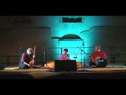 Keyhan Kalhor, Kamanche- Mohssen Kasirossafar, Tombak- Ali Bahrami, Santur 4