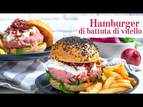 Hamburger di battuta di vitello, panino farcito e sfizioso da servire con patatine fritte