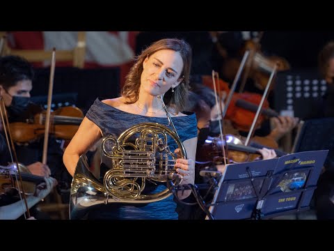 Mozart Horn Concerto No.1 in D major K412  - 1- Allegro -  Sarah Willis/ Mozart y Mambo