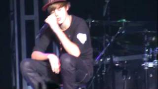 Justin Bieber - Down to Earth (Live in Oakland; 7/17/10) ORIGINAL VIDEO