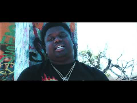 Mac Moo - I am really broke & fat (Official Music Video)