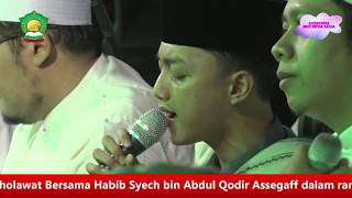 Download lagu Gus Azmi  - Ahmad Ya Habibi || Lirboyo Bersholawat (HD) mp3