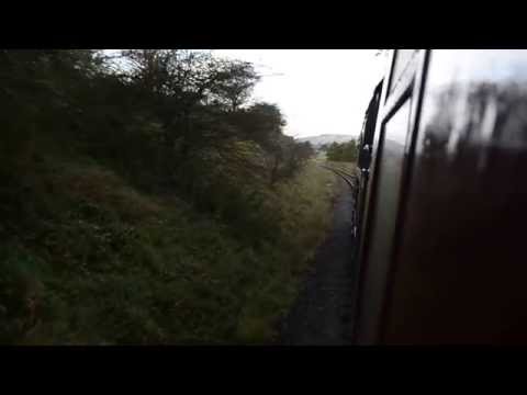 D5600 departs Holywell Halt. 11.10.14