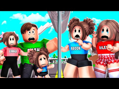 EVERY TIME The Border DIVIDED Our Family In Roblox Brookhaven!!