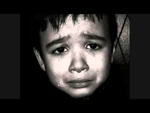 Los Tigres del Norte-en la puerta de la iglesia