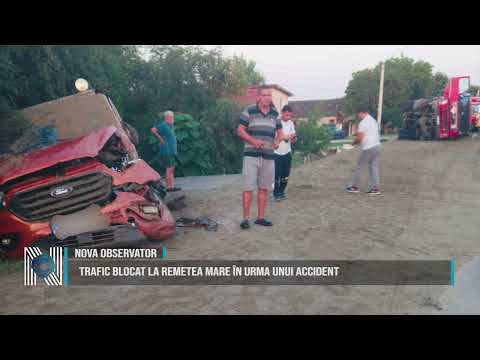 Trafic blocat la Remetea Mare în urma unui accident