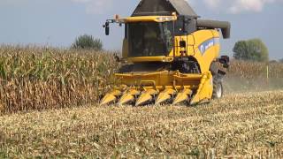 preview picture of video 'NEW HOLLAND CX 780'