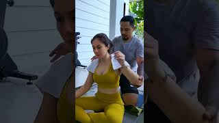 Download lagu Mama wulan lagi senam pijit #wulanguritno #bcl #nikitamirzani #aurakasih #deddycorbuzier #artisindo mp3