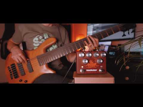 quick DEMO of the Kasleder FREAKY STONE bass fuzz pedal