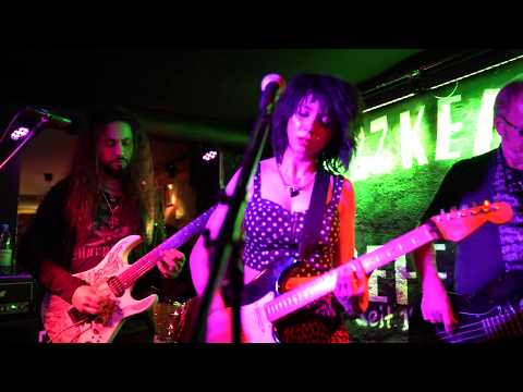 Vanja Sky Hit Me with the Blues  Live @Martin Engelien's Go Music Jazzkeller Germany 2020