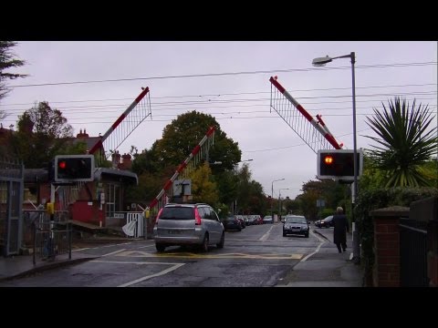 Sandymount Level Crossing