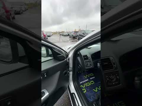 фото volvo v50 i рестайлинг 0