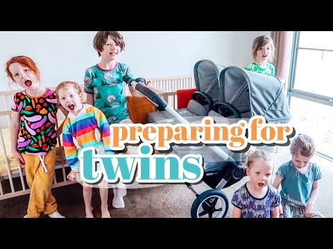 OUR TWIN STROLLER IS HERE!