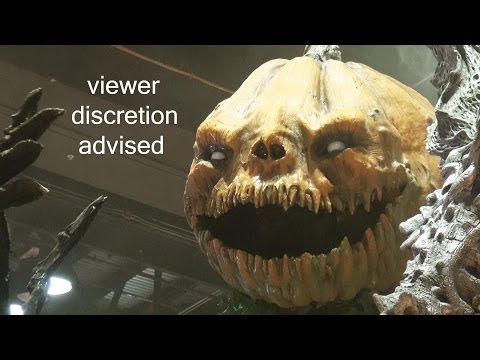 Haunted House & Horror ANIMATRONICS by Scare Factory at IAAPA Expo 2013 - Viewer Discretion Advised