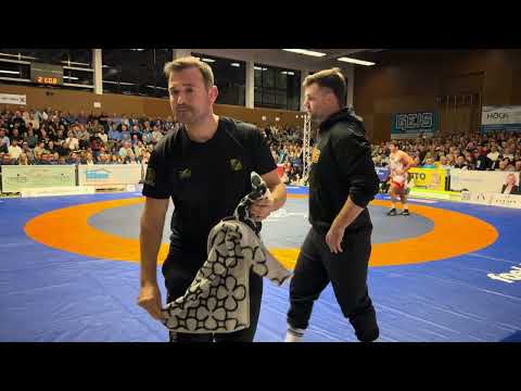 Malkhas Amoyan (ARM) vs Alexandrin Gutu(MDA).Bundesliga