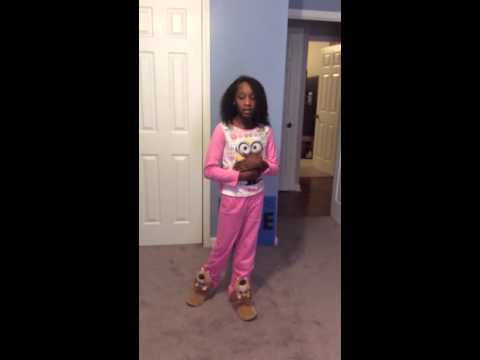 yanissa singing Adele hello