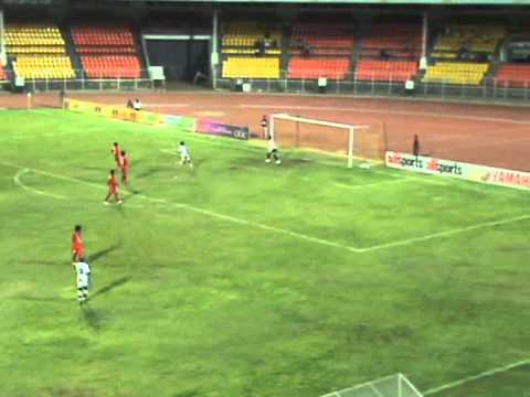 Striker Edmar Figueira - 21 Gols (EU Passport)