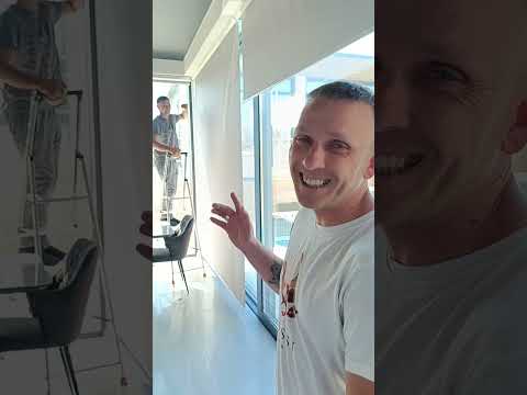 Рулонные шторы на пульте управления, на аккумуляторе Севастополь WiseTrik