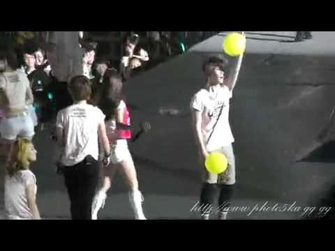 FANCAM | 100821 SMTown LIVE ~  Donghae Splashing Jungsoo & Yoona