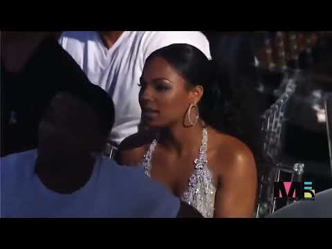 Chris Brown performs Wall to Wall & Kiss Kiss at his VMA Performance in 2007 LIVE