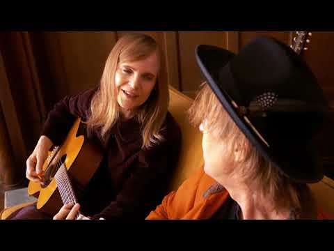 Chuck Prophet & Stephie Finch - "I Want to See the Bright Lights Tonight" (Richard & Linda Thompson)